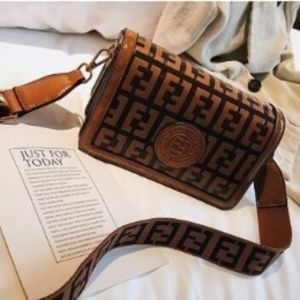 Genuine leather shoulder bags